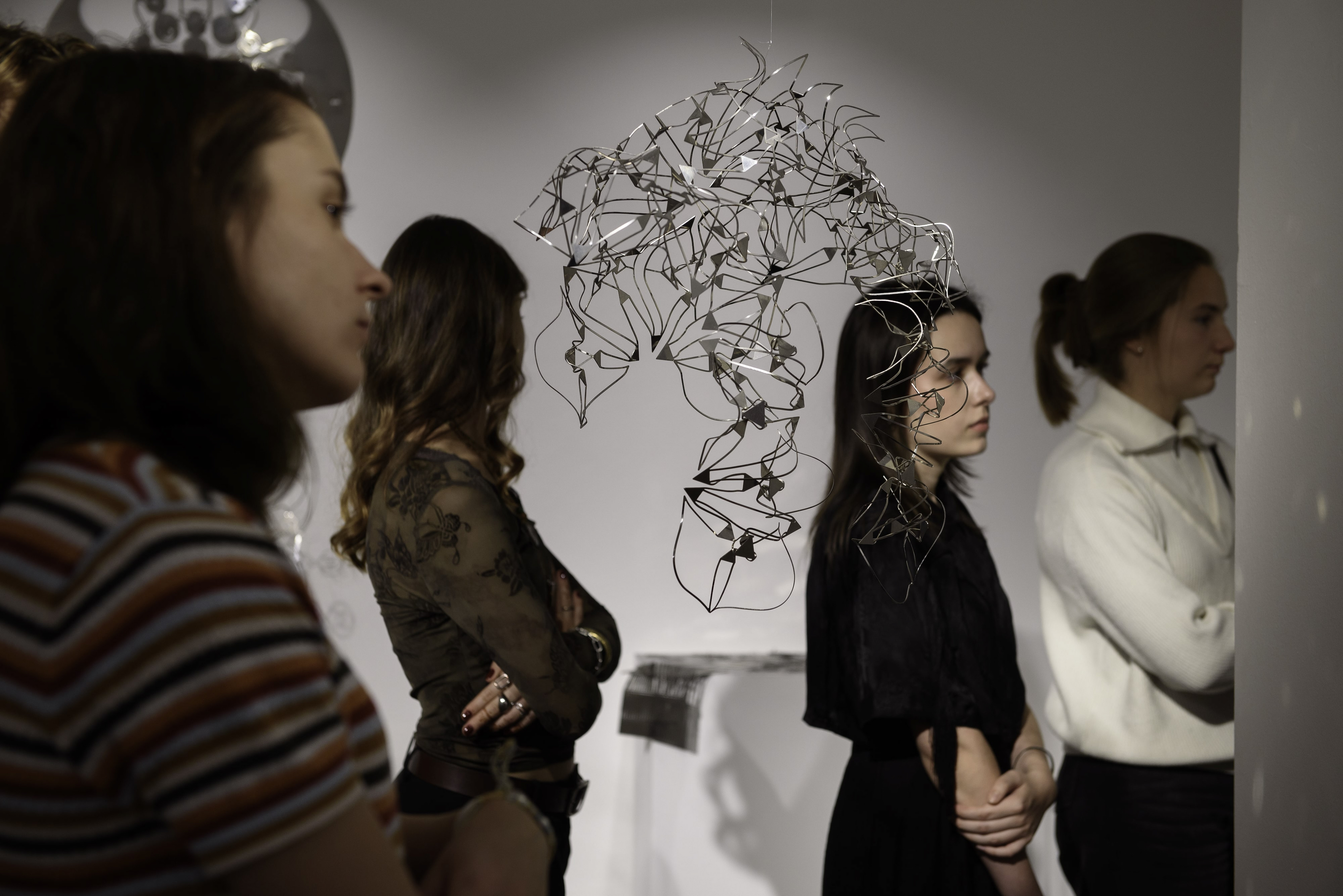 További információk