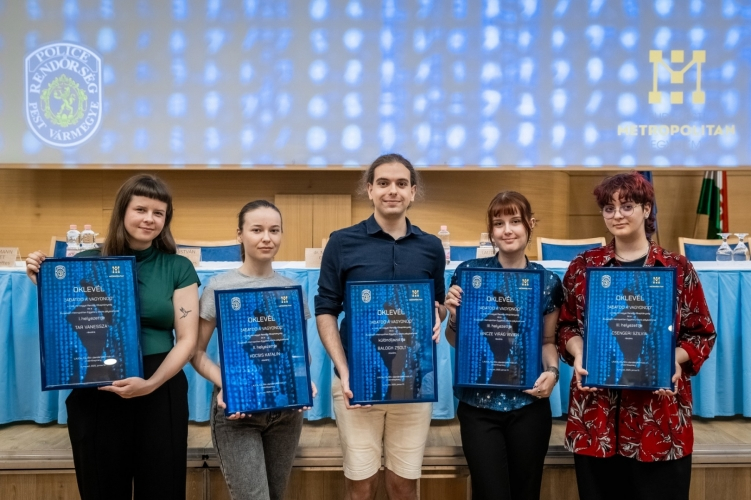 Cél: az online csalások és a netes zaklatások megelőzése