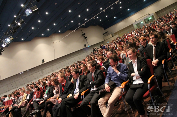 Tudományos Diákköri kutatások és programok a METU-n 2014